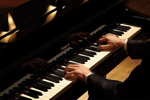آشنایی با پیانو- آموزشگاه موسیقی آرنیک